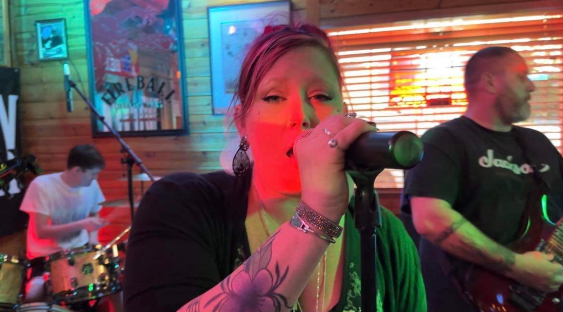 Wicked Mary live performance photo 16