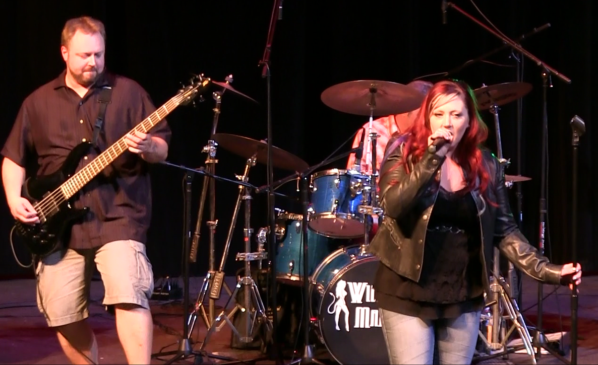 Wicked Mary live performance photo 44
